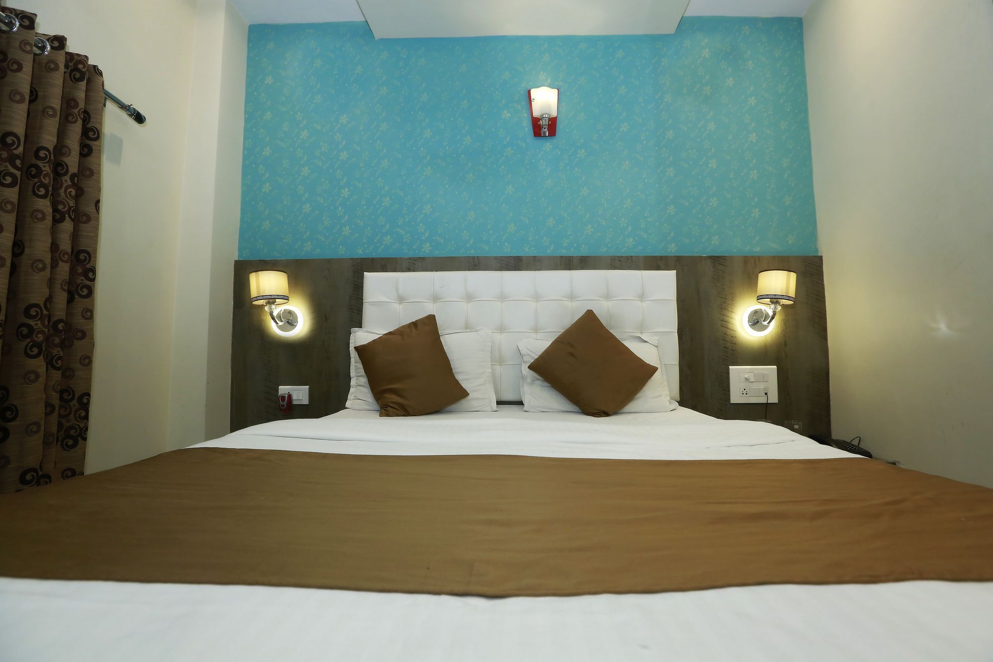 Hotel Grace Inn Mumbai Exterior photo