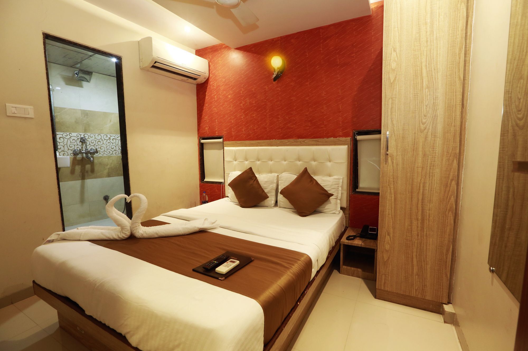 Hotel Grace Inn Mumbai Exterior photo